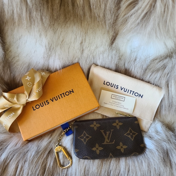 Louis Vuitton Handbags - 🌟 Louis vuitton key cles Monogram